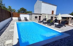 Holiday Home Latin
